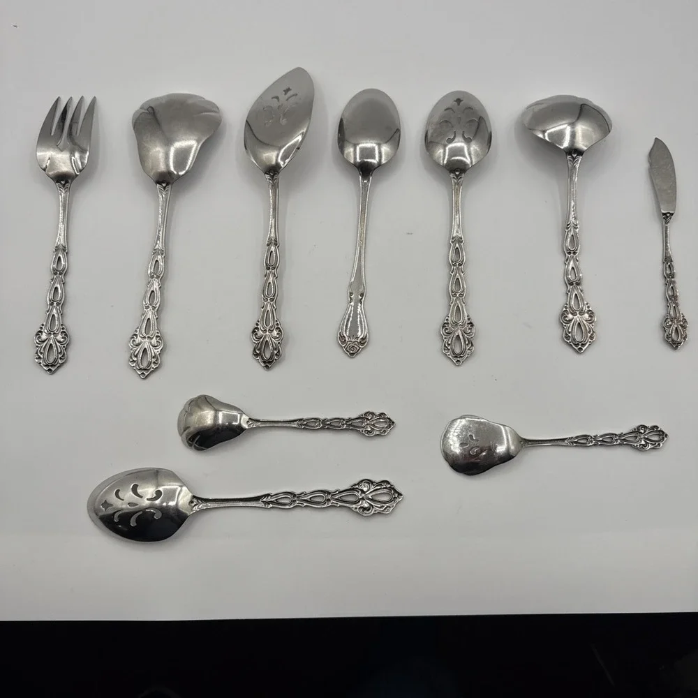 Oneida Chandelier 10 Different Pcs Dinner Fork + Community Stainless Flatware